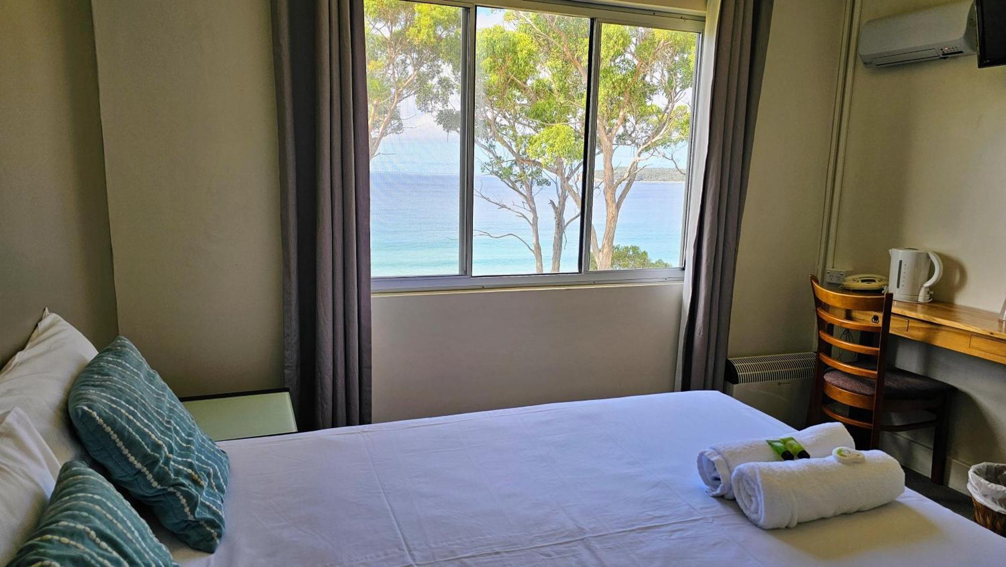 Lufra Beachside Hotel Eaglehawk Neck Buitenkant foto