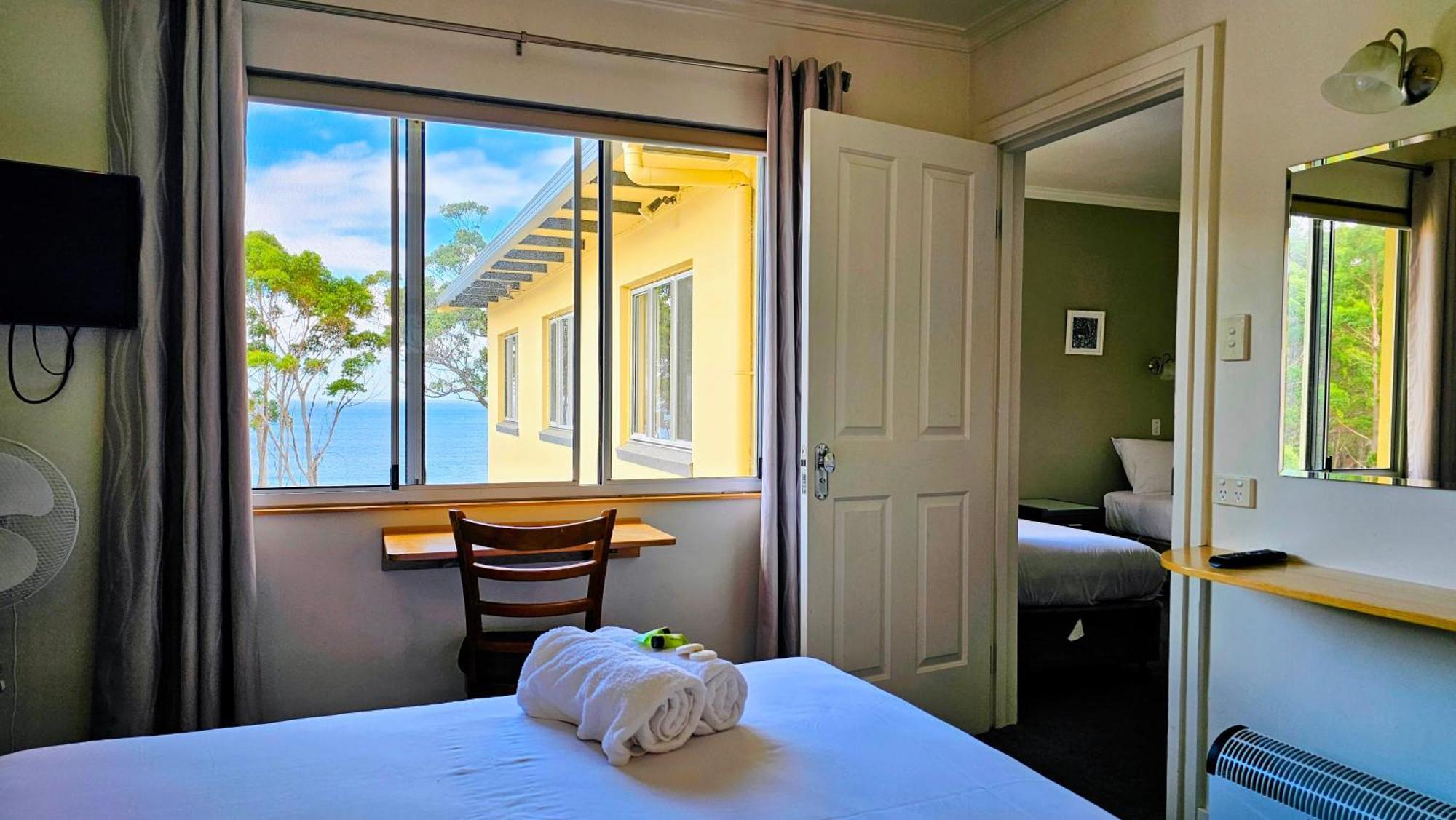 Lufra Beachside Hotel Eaglehawk Neck Kamer foto