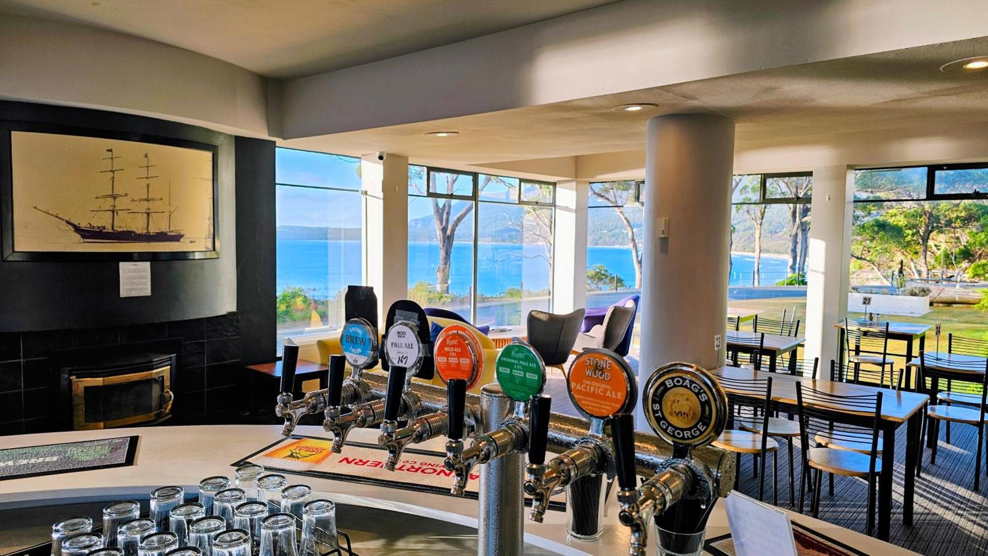Lufra Beachside Hotel Eaglehawk Neck Buitenkant foto