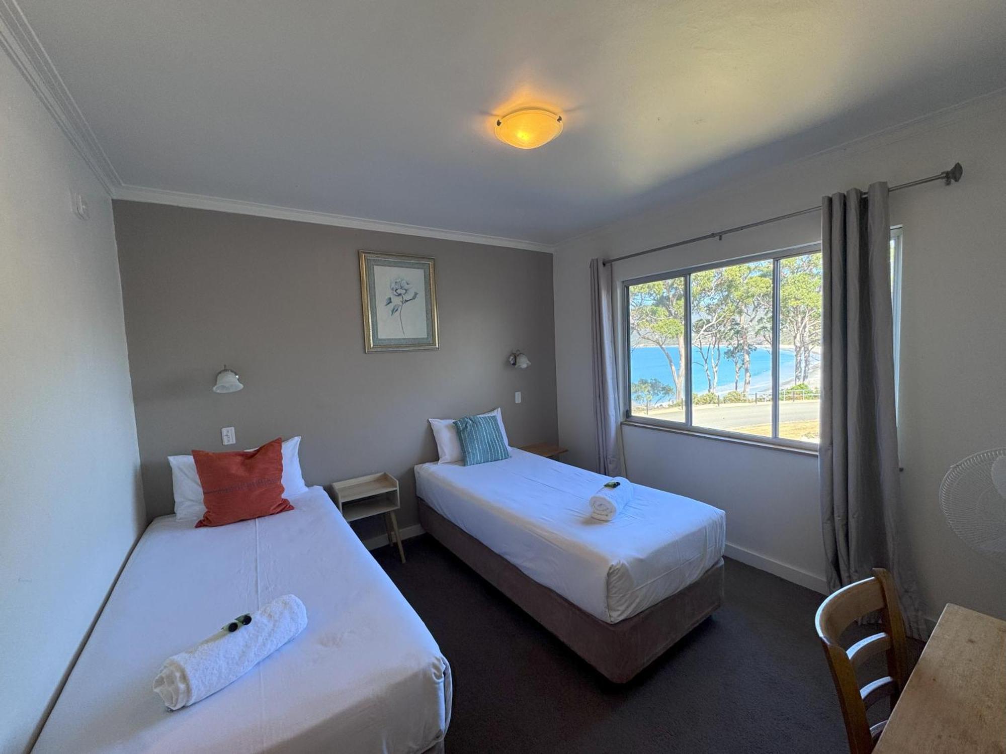Lufra Beachside Hotel Eaglehawk Neck Kamer foto